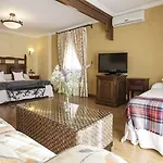 Отель Don Manuel 4*