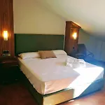 Отель Don Manuel 4*